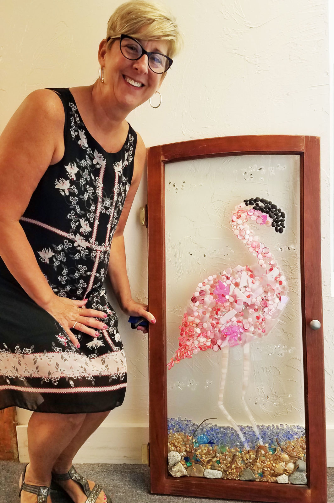 windows class resin flamingo pink